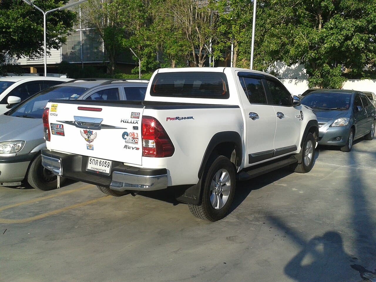 Toyota Hilux Revo 2022 — another view